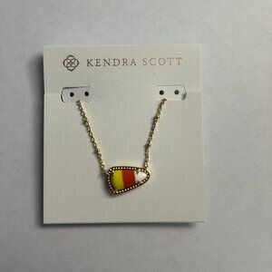 Kendra Scott Candy Corn Gold Short Pendant Necklace in Candy Corn Magnesite